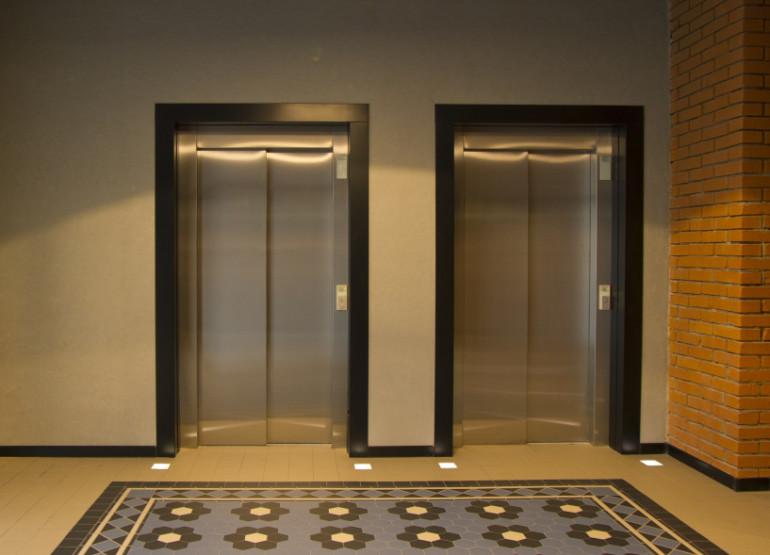 Даниловская мануфактура, ряды Солдатенкова: Вид главного лифтового холла